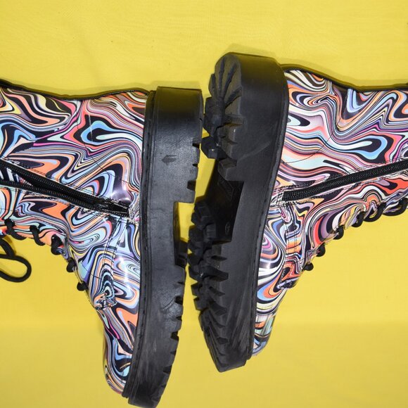 Steve Madden Shoes - Steve Madden  Women's Size 5Jrock Colorful 70s Swirl  Lace Zip Combat Boots used